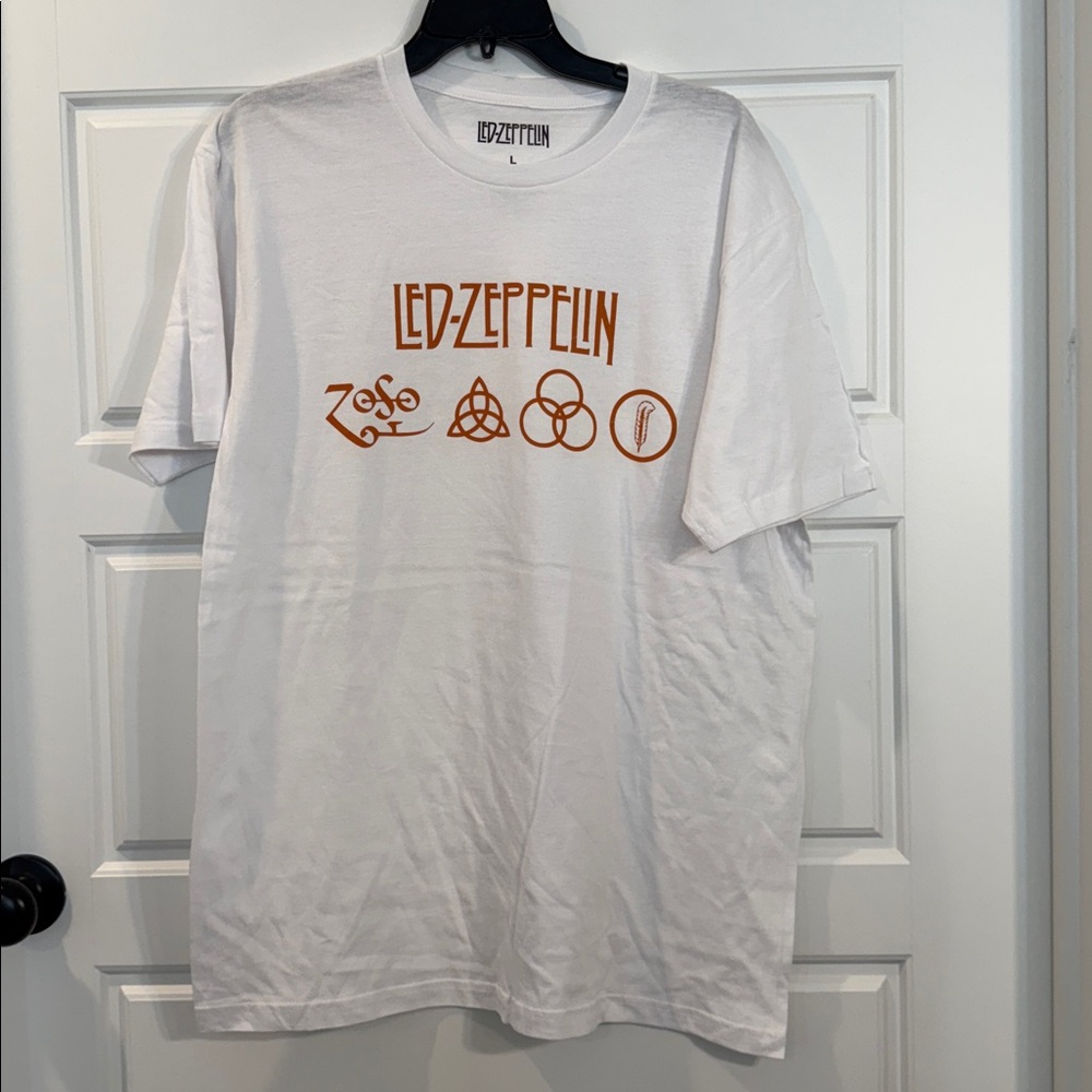 Led Zeppelin Zoso Logo Graphic T-Shirt Large NWOT